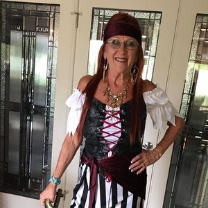 Meet your Posher, Karen